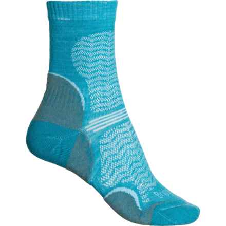 Bridgedale Hike Ultralight T2 Socks - Merino Wool, Crew (For Women) in 259 Teal