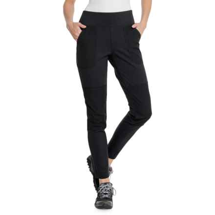 Carhartt 102482 Force® Fitted Midweight Utility Leggings - Factory Seconds in Black