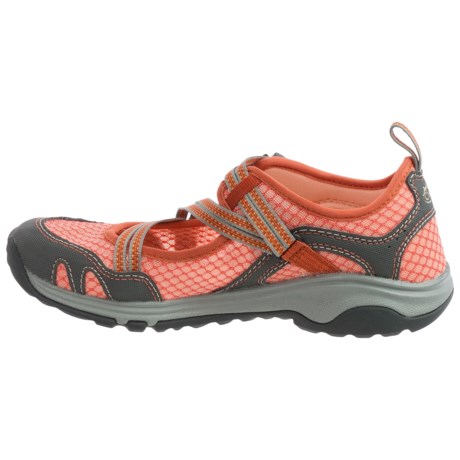 chaco outcross evo mary jane water shoes