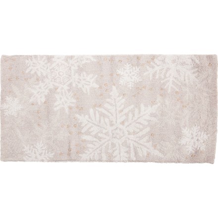 Chandler 4 Corners Snowflakes Hand-Hooked Wool Rug - 2x4’ in Multi