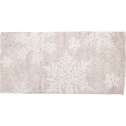 Chandler 4 Corners Snowflakes Hand-Hooked Wool Rug - 2x4’ in Multi