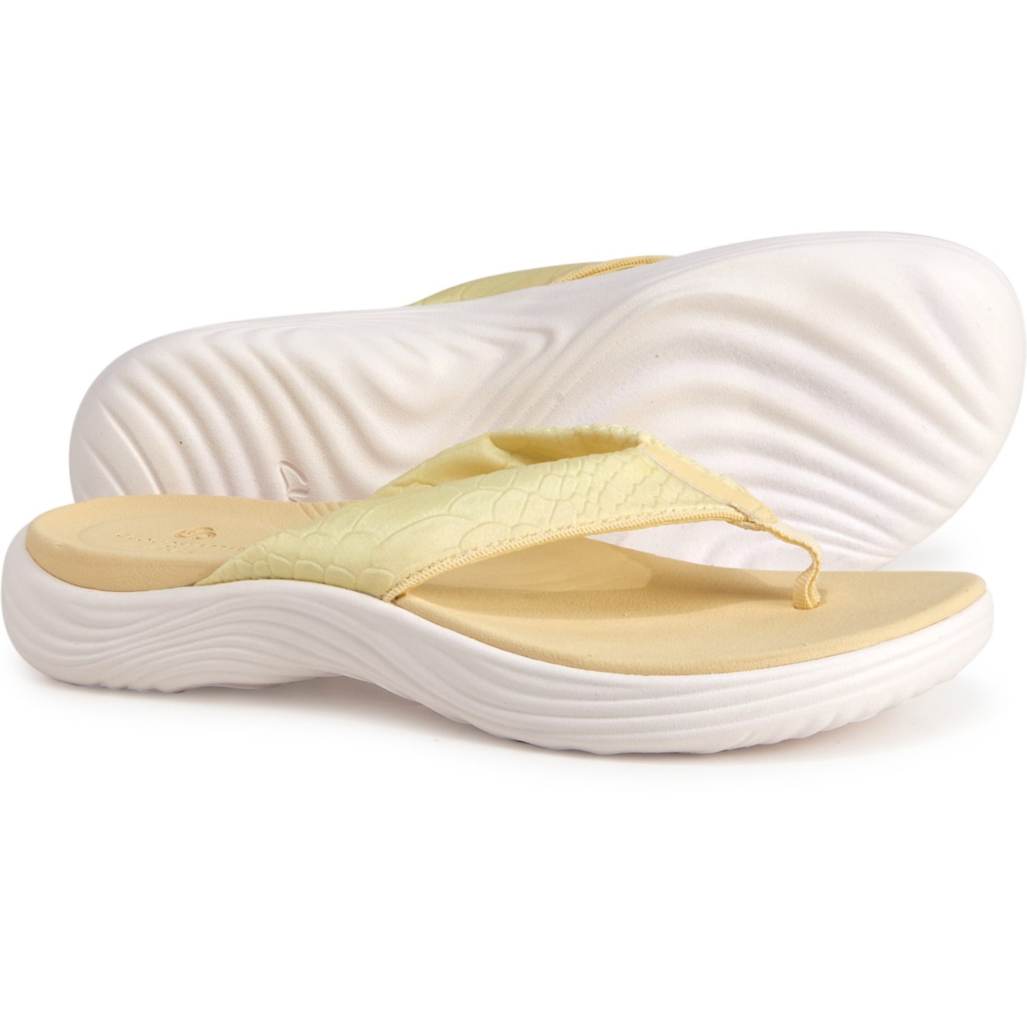 clarks gold flip flops