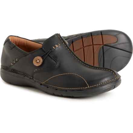 Clarks Wave PlateauAP Shoes - Waterproof, Nubuck (For Women) in Black Nubuck