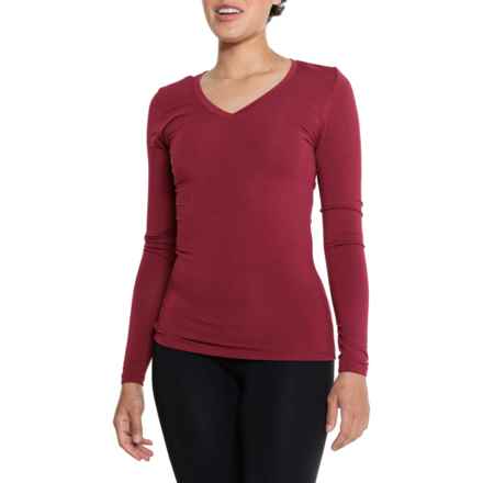 Cuddl Duds SoftWear Base Layer Top - Long Sleeve in Cranbery