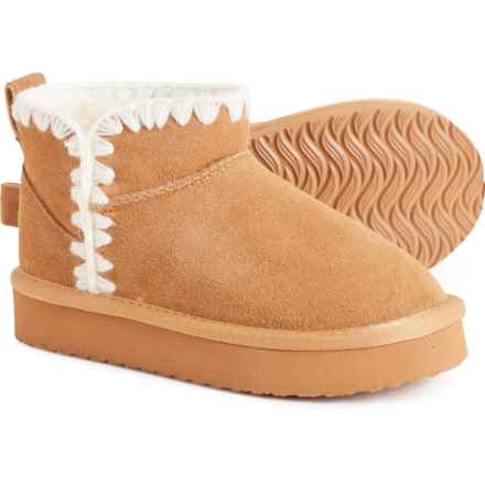 Cushionaire Girls Huggins Shearling Boots - Suede in Chestnut