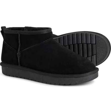 Cushionaire Hip Cozy Faux Shearling Ankle Boots - Suede (For Women) in Black