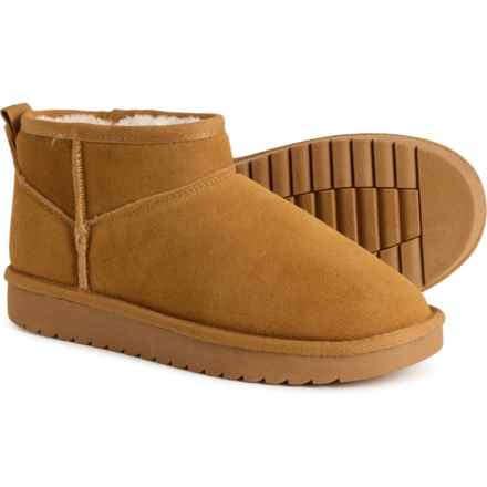 Cushionaire Hip Cozy Faux Shearling Ankle Boots - Suede (For Women) in Chesnut