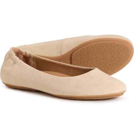 Dansko Mollie Ballet Flats - Suede (For Women) in Sand