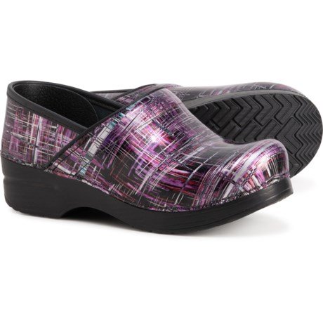 dansko crosshatch