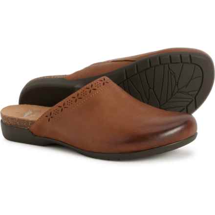 Dansko Robbie Clogs - Nubuck (For Women) in Tan Burnished Nubuck