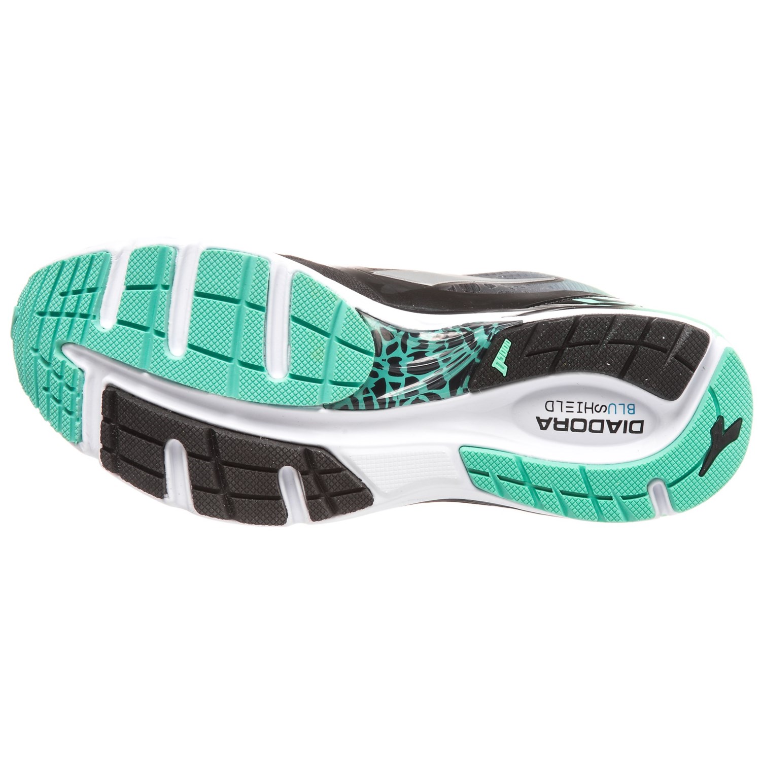 diadora mythos blushield 3