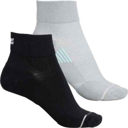 DR MOTION Pop Texture Performance Socks - 2-Pack, Quarter Crew (For Women) in Grey/Blk