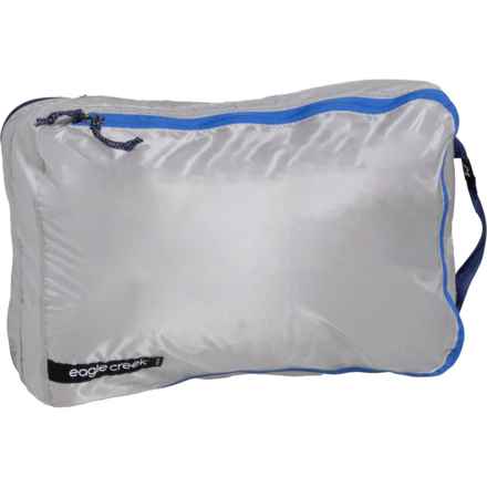 Eagle Creek Pack-It® Isolate Clean-Dirty Cube - Medium, Az Blue-Grey in Az Blue/Grey