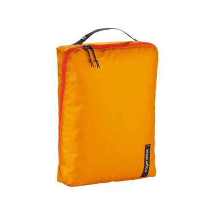 Eagle Creek Pack-It® Isolate Cube - Medium, Sahara Yellow in Sahara Yellow