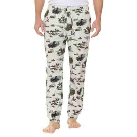 Eddie Bauer Dog and Bird Scene Print Microfleece Lounge Pants in Dog Multi