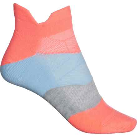 Feetures Elite Light Cushion No-Show Tab Socks - Below the Ankle (For Women) in Climb Coral