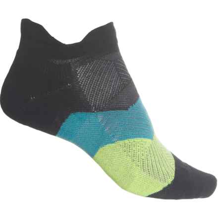 Feetures Elite Max Cushion No-Show Tab Socks - Below the Ankle (For Women) in Bust Out Black