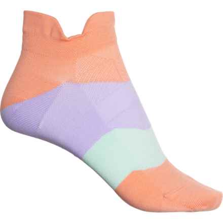 Feetures Elite Ultra Light Cushion No-Show Tab Socks - Below the Ankle (For Women) in Pop Off Peach