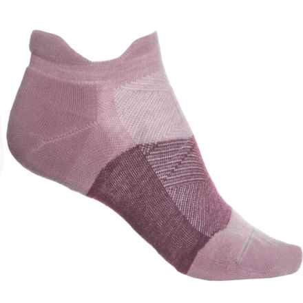 Feetures Merino 10 Max Cushion No Show Tabbed Socks - Below the Ankle (For Women) in Spiced