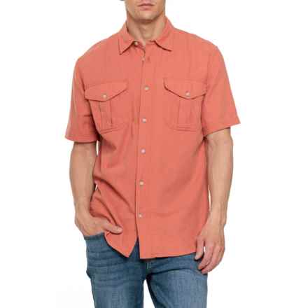 Filson Lightweight Alaskan Guide Shirt - Short Sleeve in Cedar Red