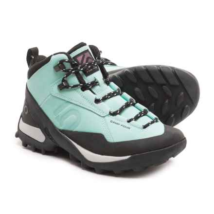 sierra hiking boots