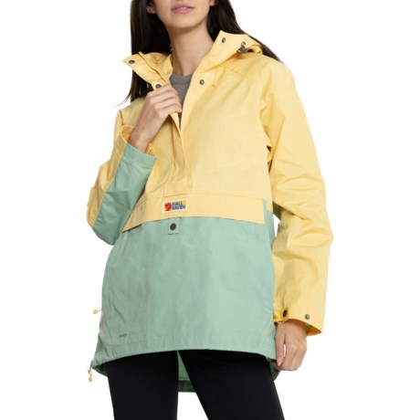 Fjallraven Vardag Anorak Jacket in Mais Yellow-Aloe Green