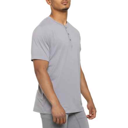 Gaiam Rejuvenate Henley Shirt - Short Sleeve in Sleet