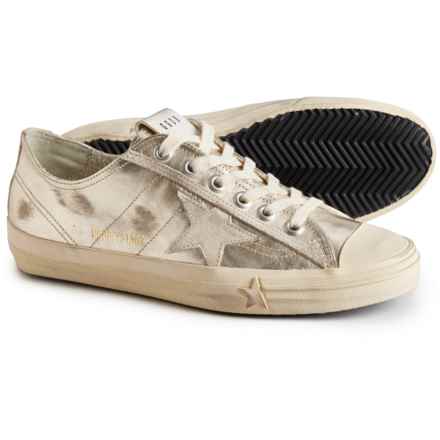 GOLDEN GOOSE Made in Italy V-Star Sneakers - Leather (For Women) in Platinum/Seedpearl
