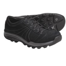 GoLite Discover Lite Shoes (For Men) in Black/White Stitch - Closeouts