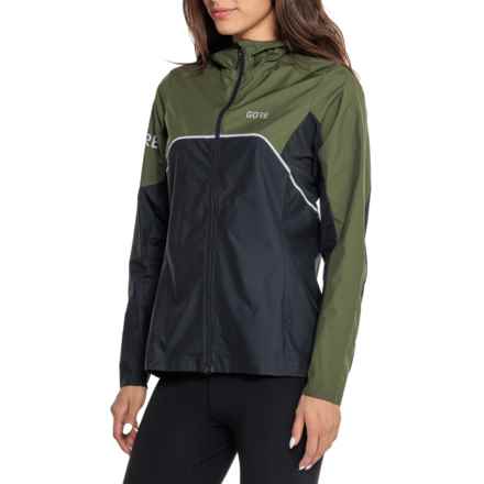 Gore R7 Partial -Tex® INFINIUM Hooded Jacket in Black
