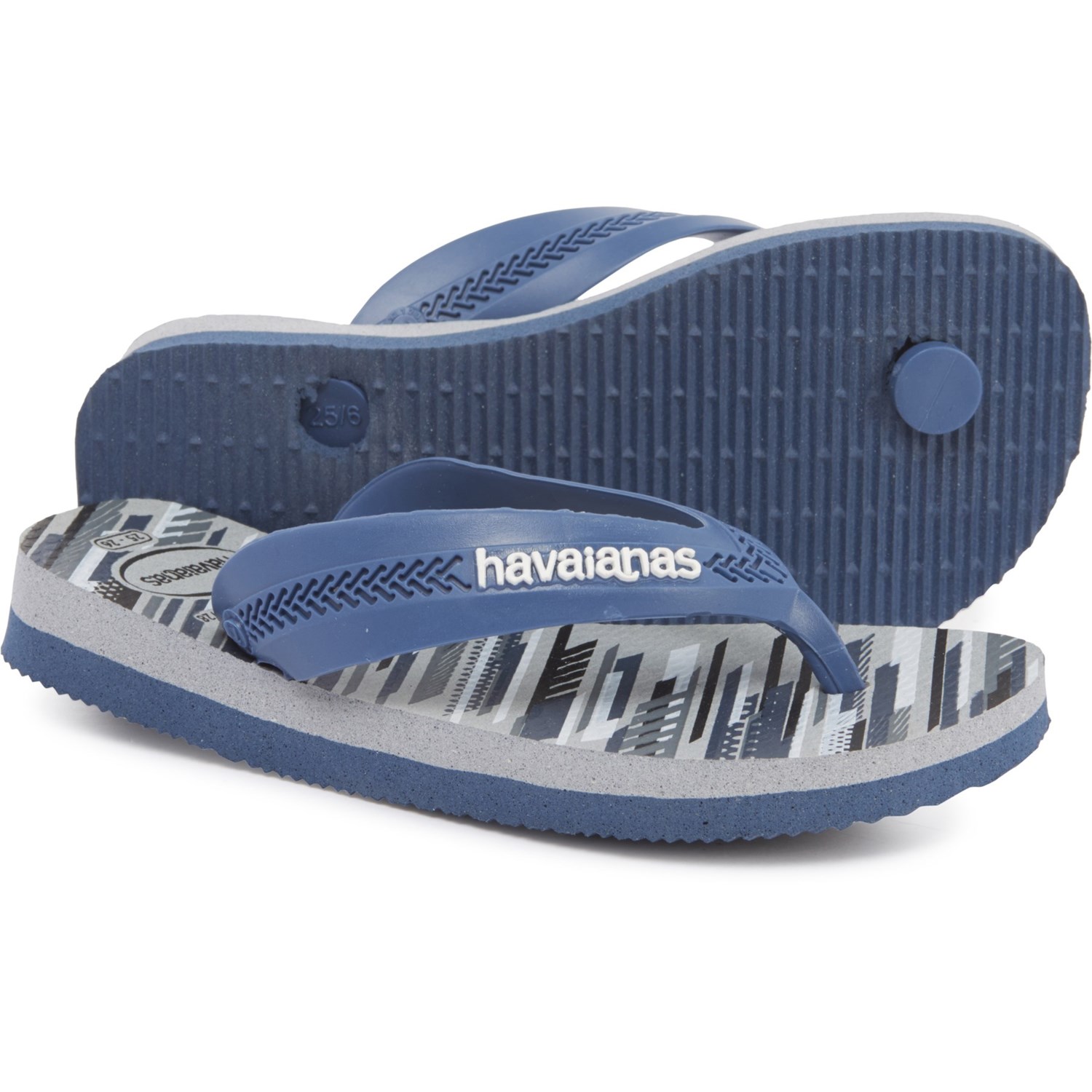 havaianas blue and black