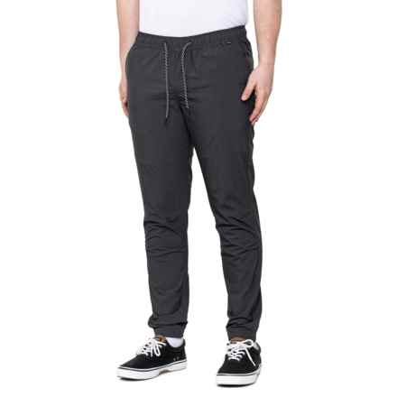 Hurley Off Duty Nylon Tech Twill Joggers in Black