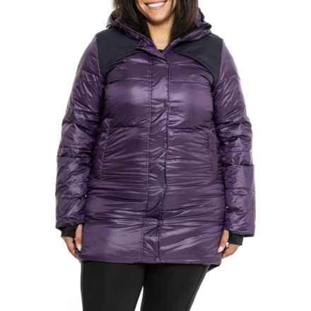 Indyeva Solukko Heavyweight Mid-Length Hooded Down Puffer Jacket - Waterproof, 600 Fill Power in Currant