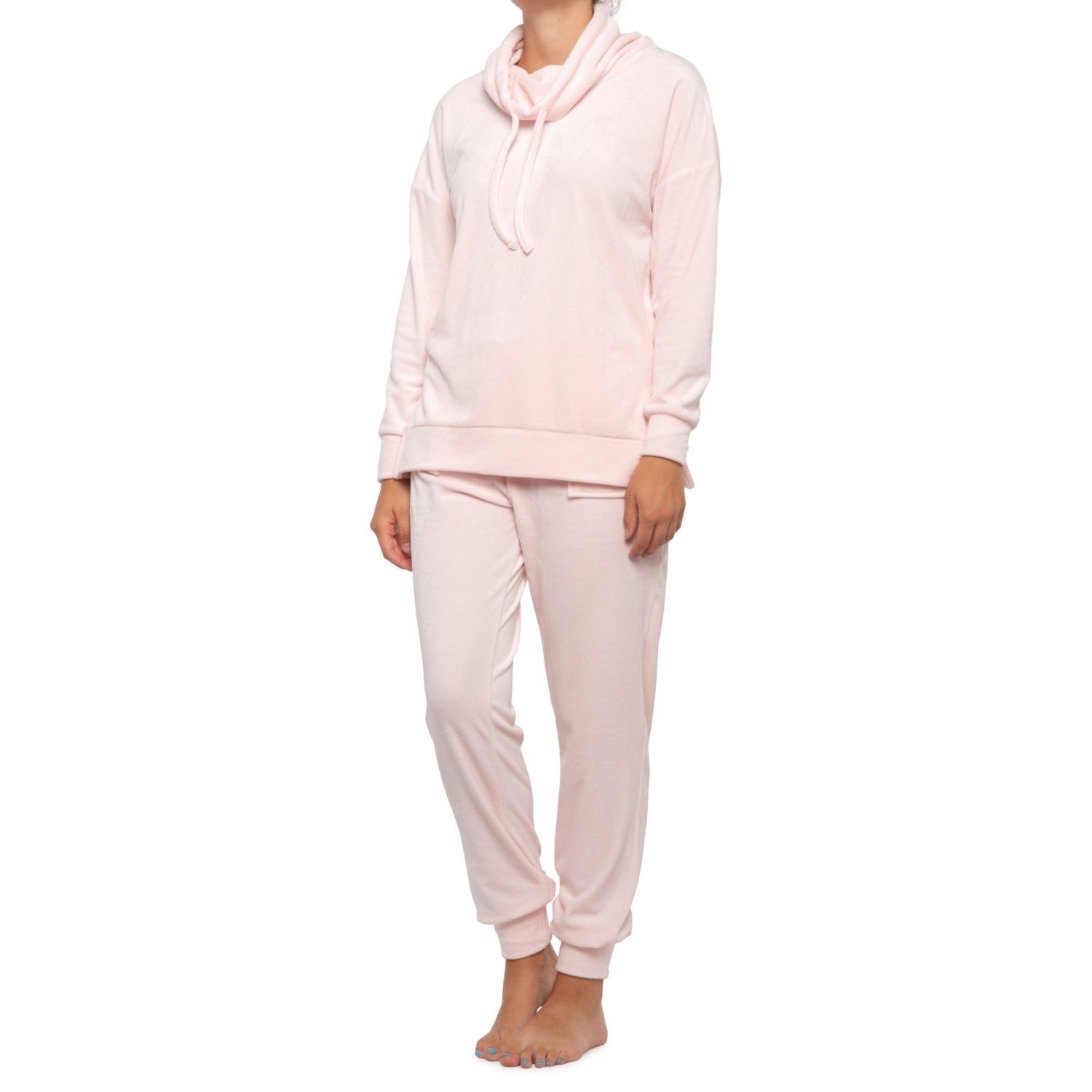 womens velour lounge set