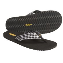 Keen Cabo Flip-Flop Sandals (For Men) in Black Houndstooth - Closeouts