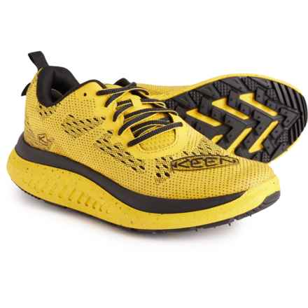 Keen WK400 Walking Shoes (For Women) in Keen Yellow/Black