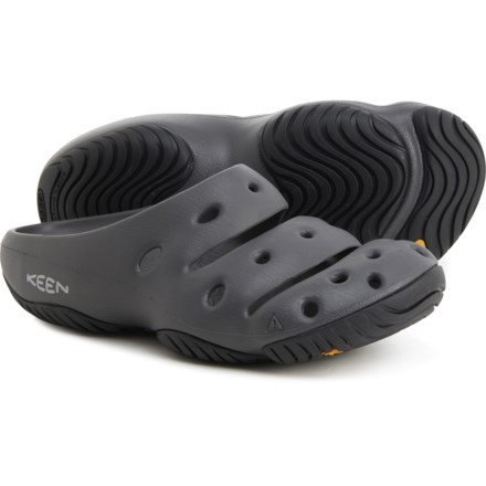 Keen Yogui Clogs (For Men) in Magnet/Black