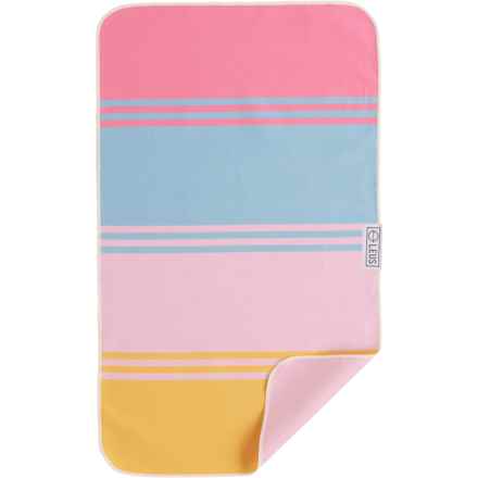 LEUS Gym Towel - 26x16” in Zuma