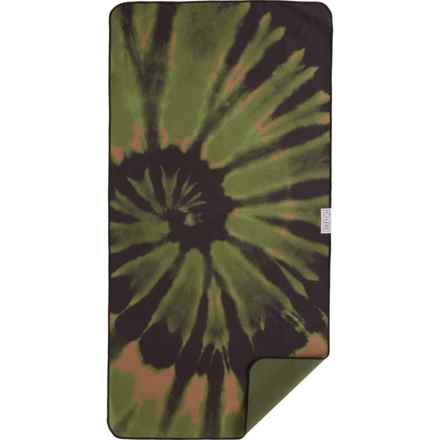 LEUS Outdoor Towel - 46x24” in Tie Dye Camo