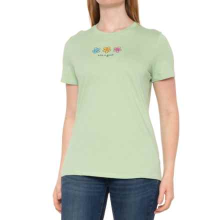 Life is Good® Three Daisies T-Shirt - Short Sleeve in Aloe Green