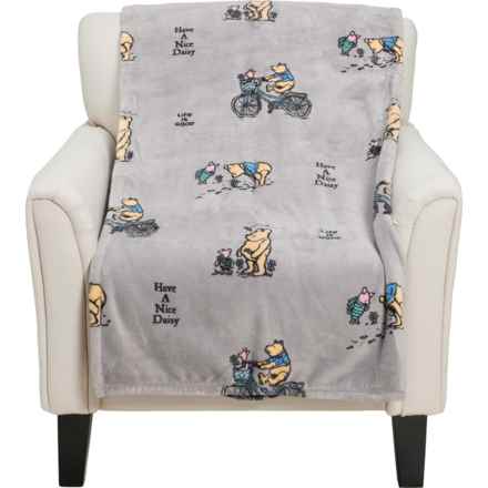 Life is Good® Winnie the Pooh Have a Nice Daisy Fleece Throw Blanket - 350 gsm, 50x70” in Gray