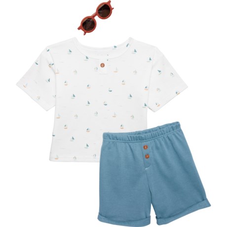 LILA AND JACK Toddler Boys T-Shirt, Shorts and Sunglasses Set - 3-Piece, Short Sleeve in Boats Print & Blue