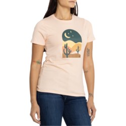 LIV OUTDOOR Flow Graphic T-Shirt - Short Sleeve in Bellini Twilight