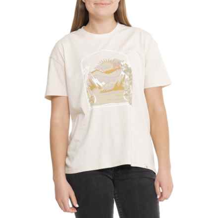 LIV OUTDOOR Nouveau Reagan Oversized T-Shirt - Short Sleeve in Birch