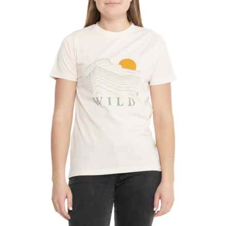 LIV OUTDOOR Wild Hills Graphic Flow T-Shirt - Short Sleeve in Birch