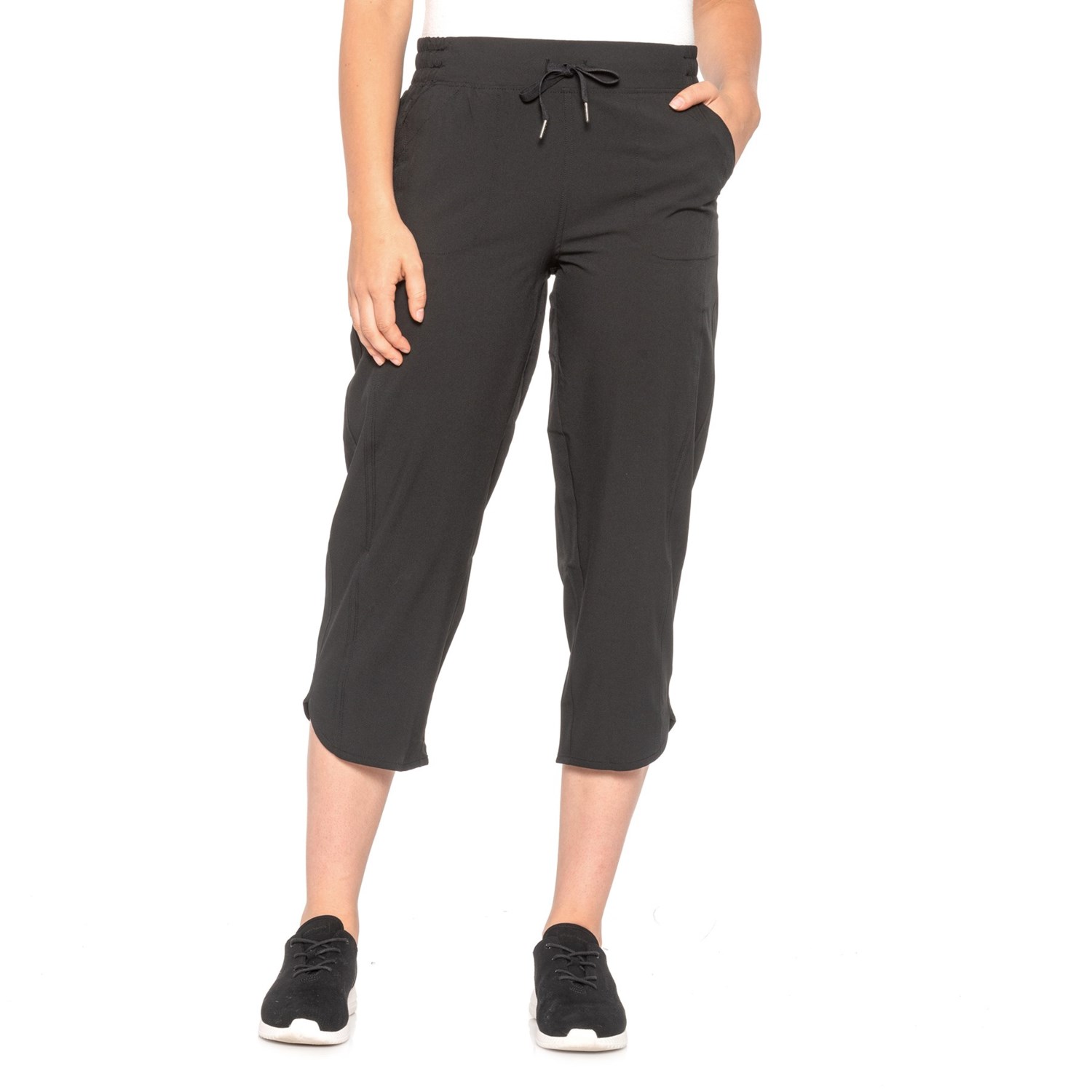 marika capri joggers