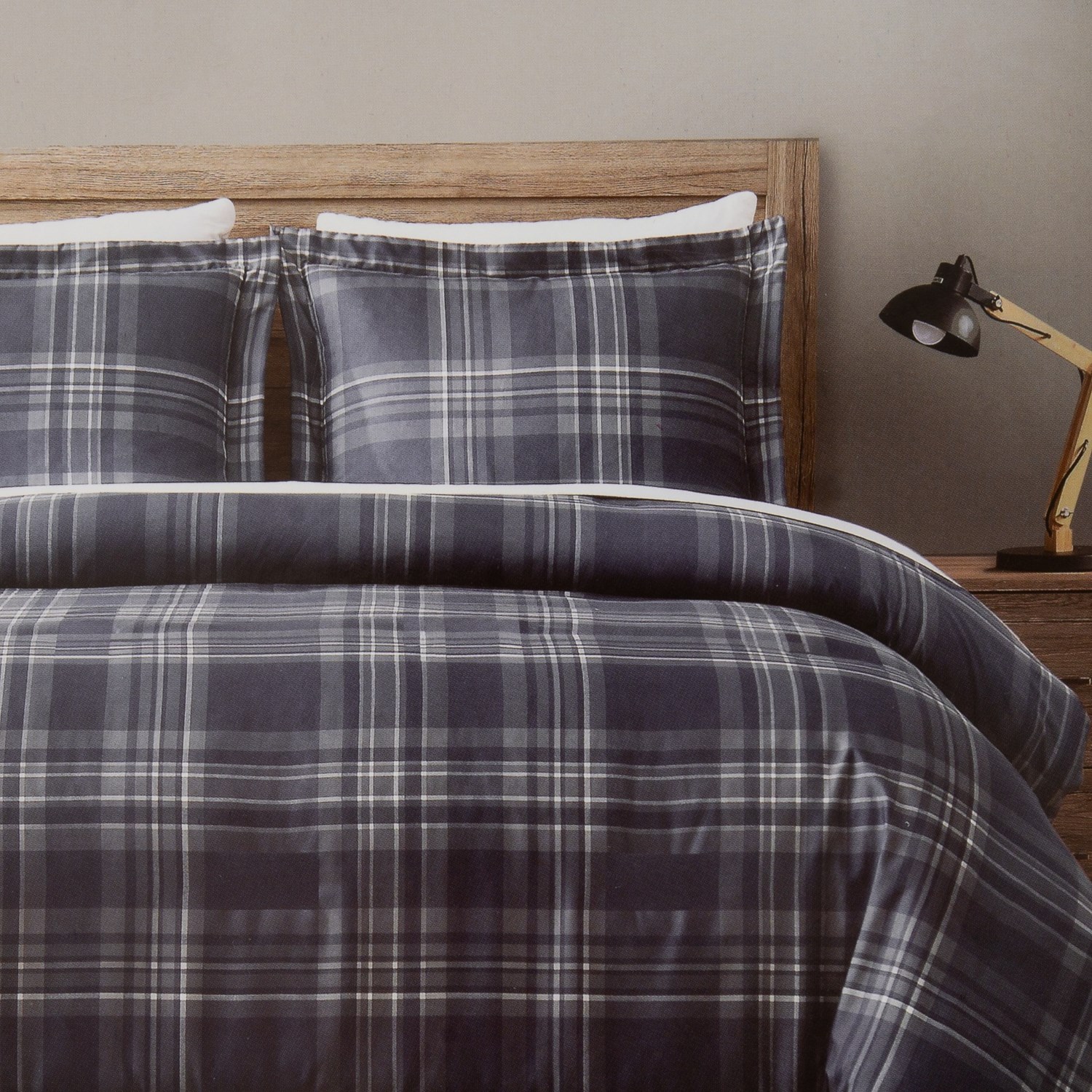Max Studio Kids Benny Plaid Comforter Twin Save 47