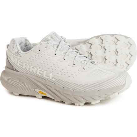 Merrell Agility Peak 5 Trail Running Shoes (For Men) in Cloud