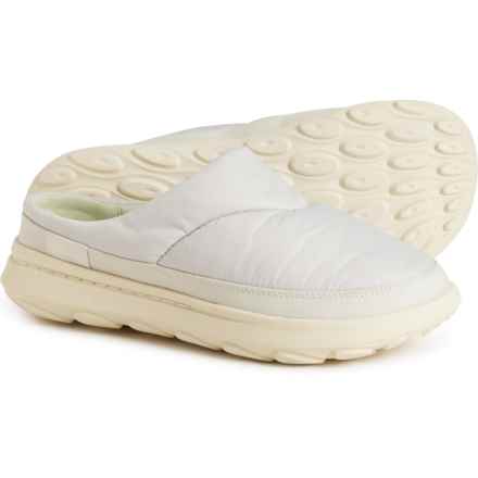 Merrell Hut Moc 2 Quilted Slide Shoes - Slip-Ons (For Women) in Birch