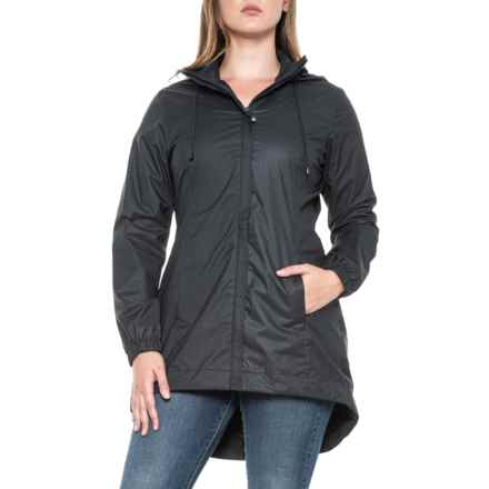 MONDETTA OUTDOOR PROJECT Drizzle Rain Coat in Black